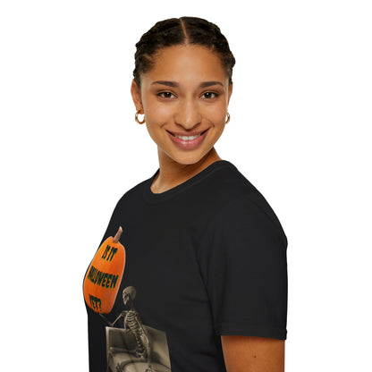 Is it Halloween yet? Skeleton's Pumpkin Dark colors Unisex T-Shirt by CreepyCrafts.boo