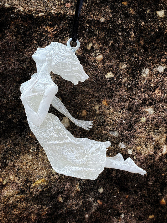 Victorian Ghost Ornament, Hand Painted Resin Sculpture| Gothic Horror Haunting Art| Dark Folklore Art Ornament for Spooky Home Decor