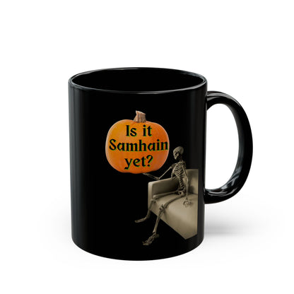 Is it Samhain yet? Skeleton's Pumpkin Black Mug by CreepyCrafts.boo