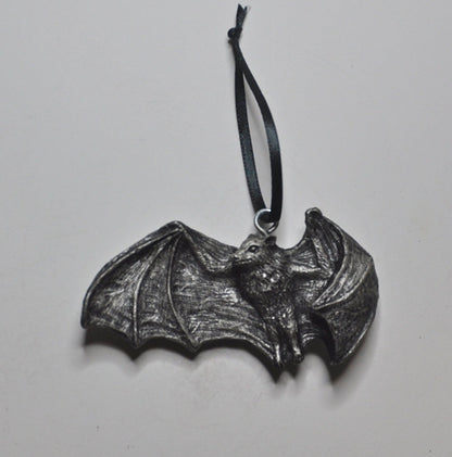 Flying Fruit Bat Ornament, Hand Painted Resin Sculpture | Gothic Vampire Bat Figurine | Nature Bat Ornament for Halloween and Gothic Decor