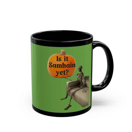 Is it Samhain yet? Skeleton's Pumpkin Green Mug by CreepyCrafts.boo