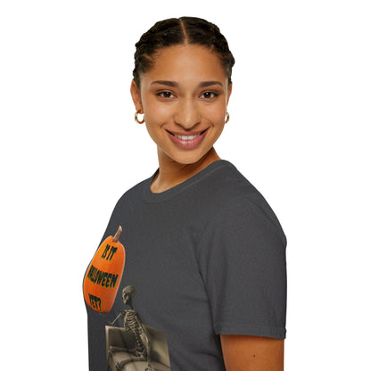 Is it Halloween yet? Skeleton's Pumpkin Dark colors Unisex T-Shirt by CreepyCrafts.boo