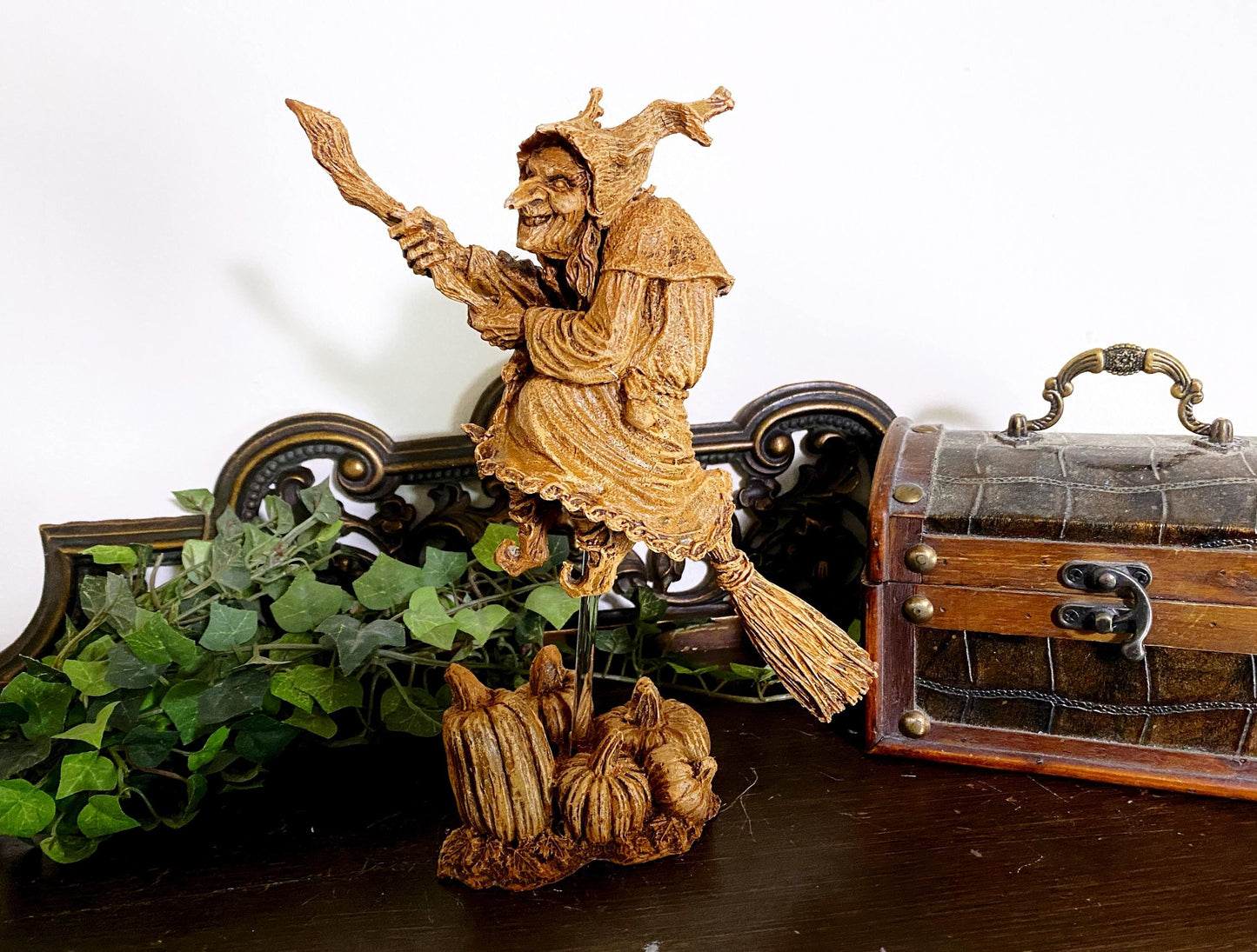 La Befana the Witch Statue, Hand Painted Resin Sculpture | Rustic Folklore Crone Figurine | Spooky Home Decor for Halloween Dark Christmas