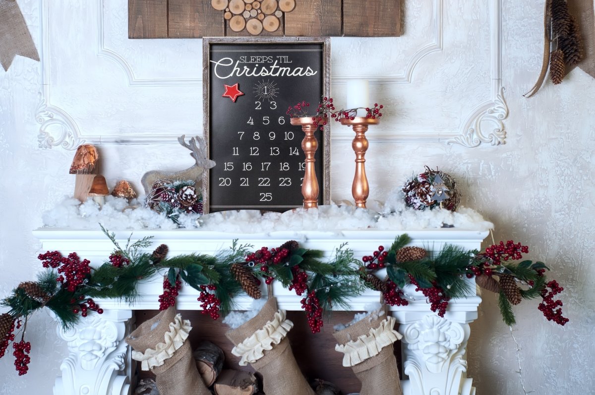 Magnetic Wooden Advent Tree Sign - 'Sleeps Til Christmas' Countdown Decor